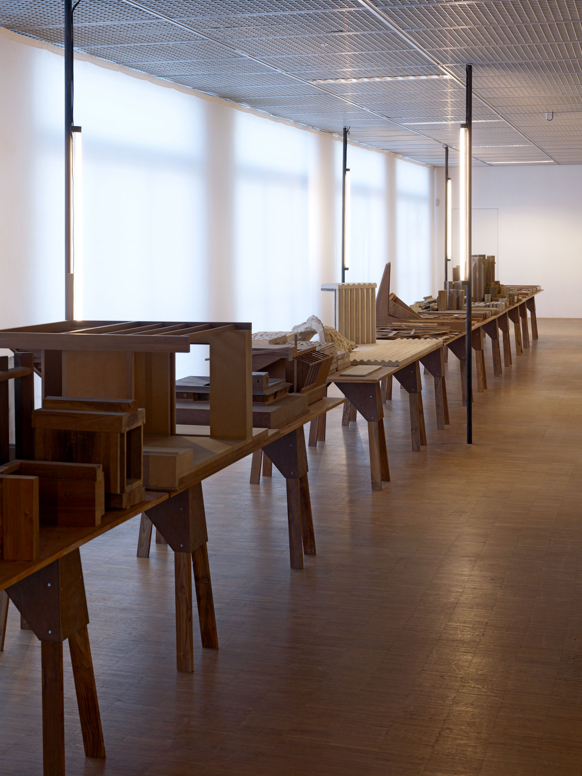 E11328 AP45 028086 j2560